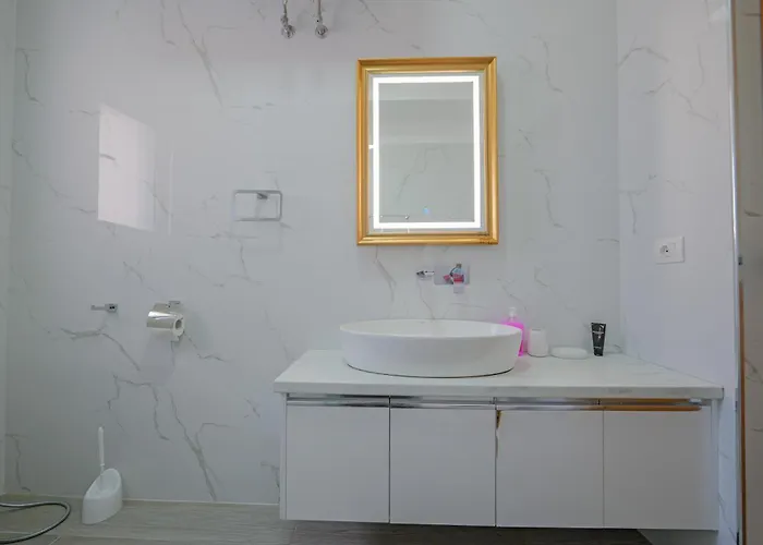 Unico Luxury Apartamento Sarandë
